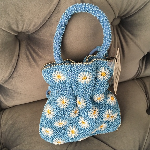 Zara NWT!!!! Daisy Mini Beaded Bucket Bag - Picture 10 of 13